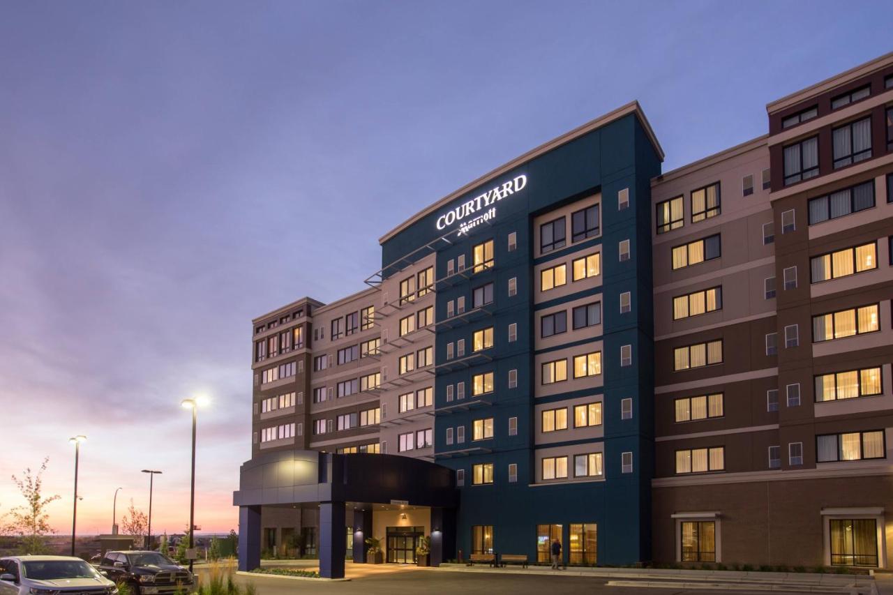 Hotel Courtyard By Marriott Calgary South Extérieur photo