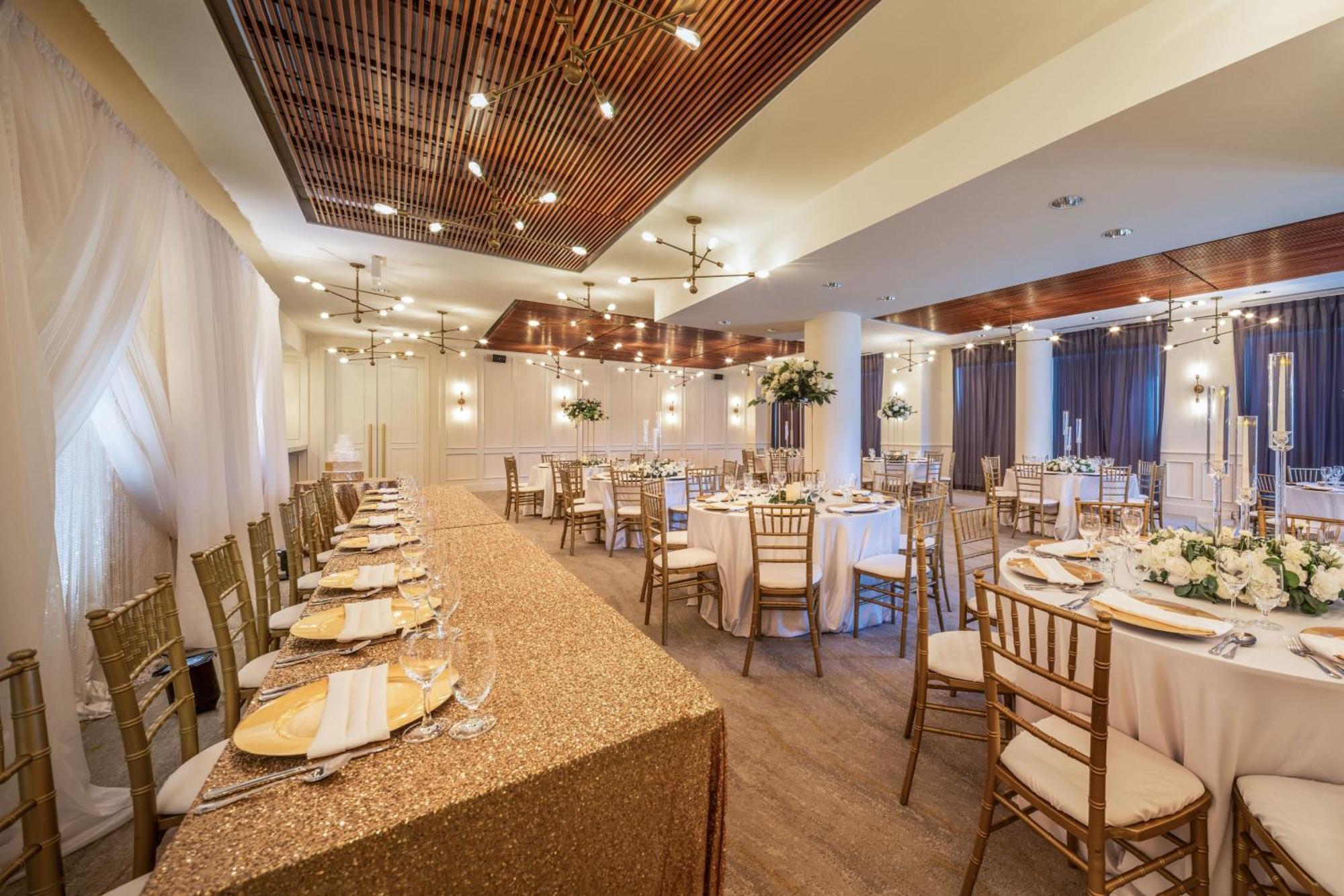 Hotel Courtyard By Marriott Calgary South Extérieur photo
