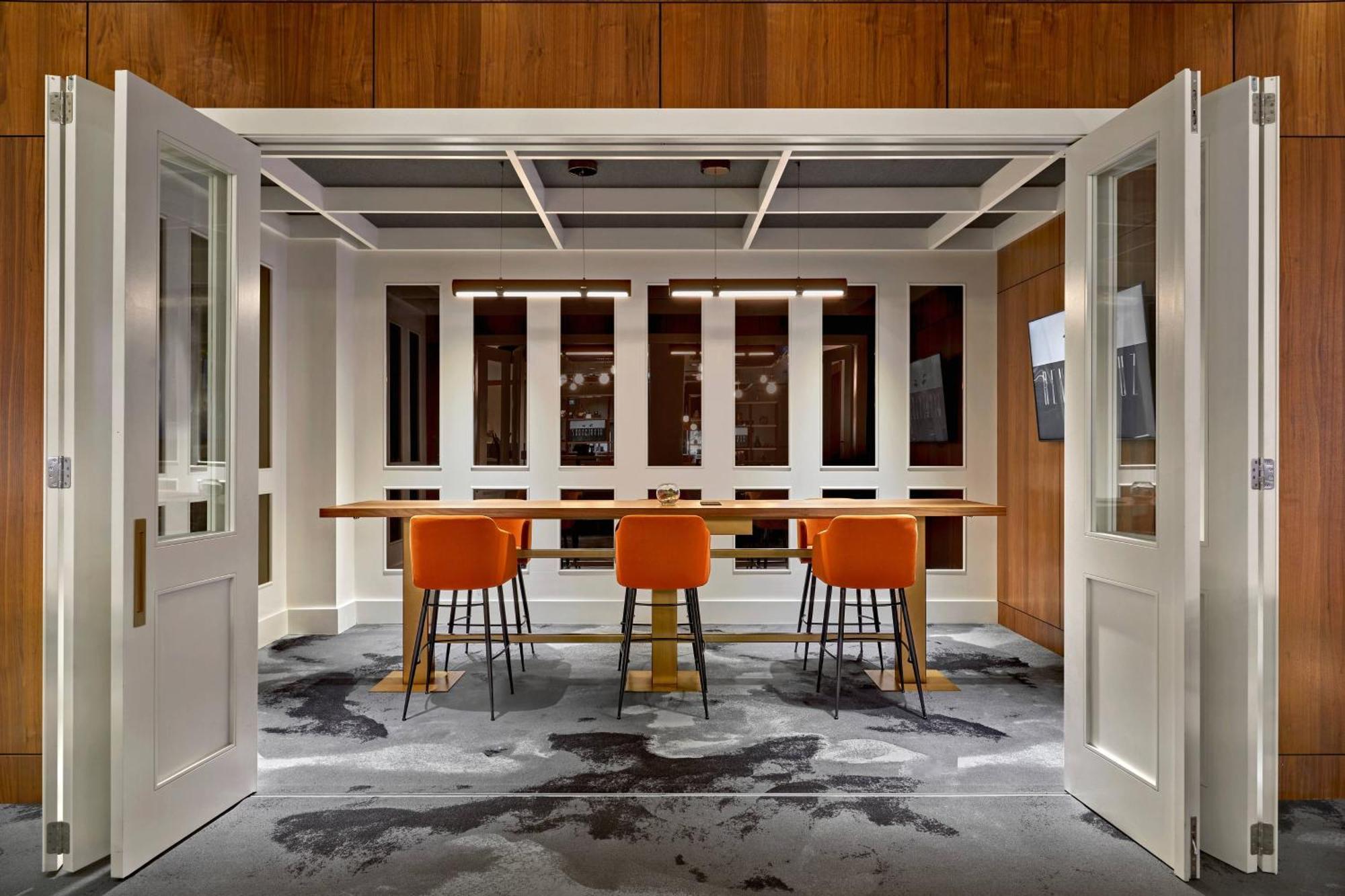 Hotel Courtyard By Marriott Calgary South Extérieur photo