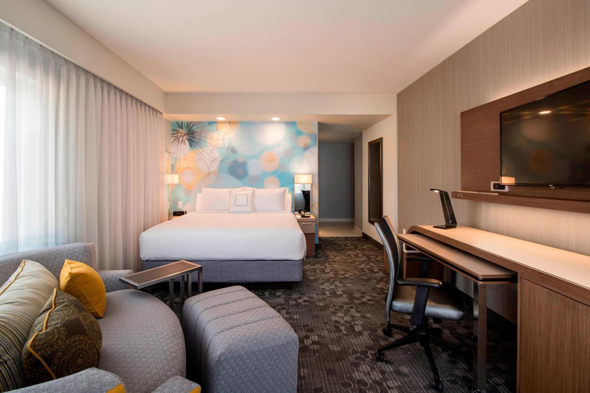 Hotel Courtyard By Marriott Calgary South Extérieur photo