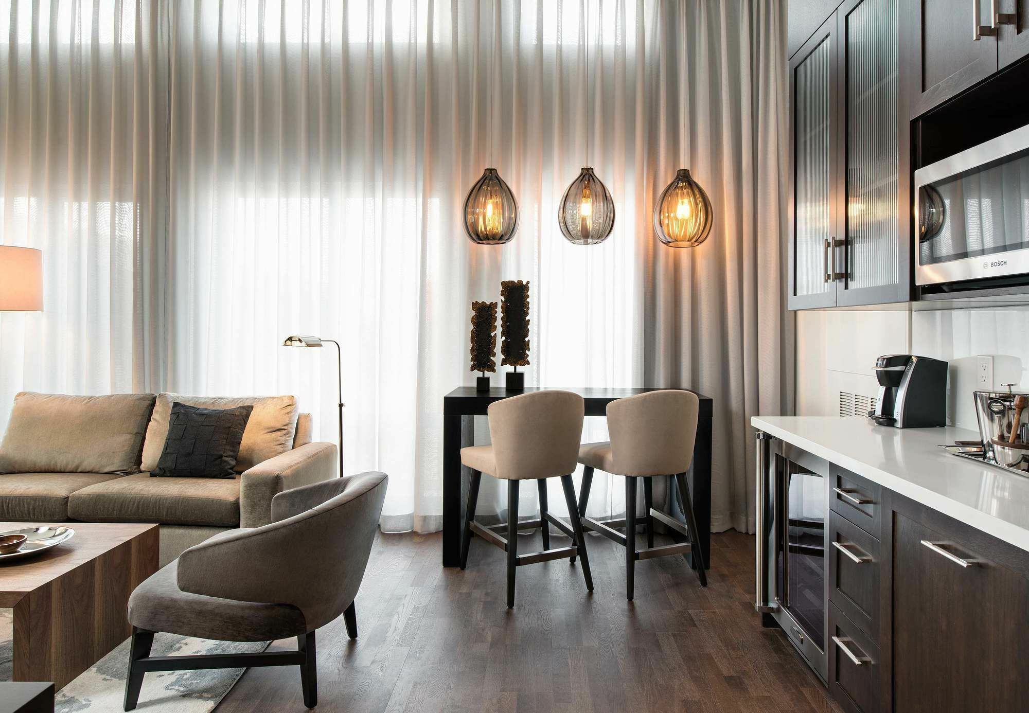 Hotel Courtyard By Marriott Calgary South Extérieur photo