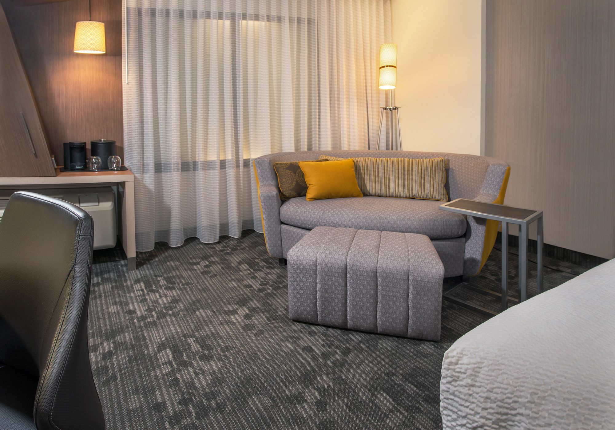 Hotel Courtyard By Marriott Calgary South Extérieur photo