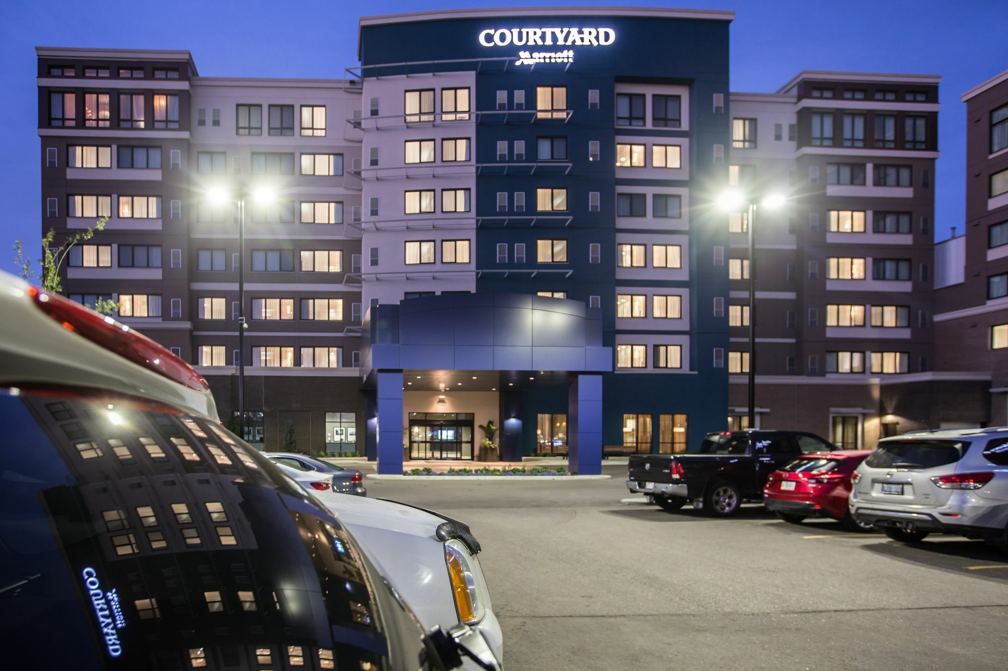 Hotel Courtyard By Marriott Calgary South Extérieur photo